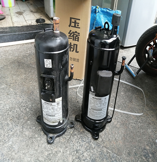 祥云中央空调压缩机的更换维修